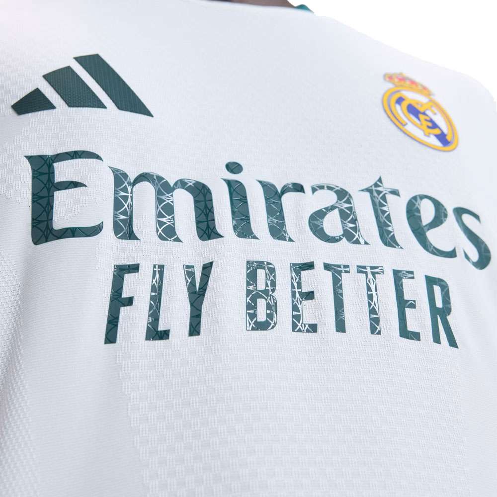 Long Sleeve Real Madrid 26/27 Home Shirt - view 6